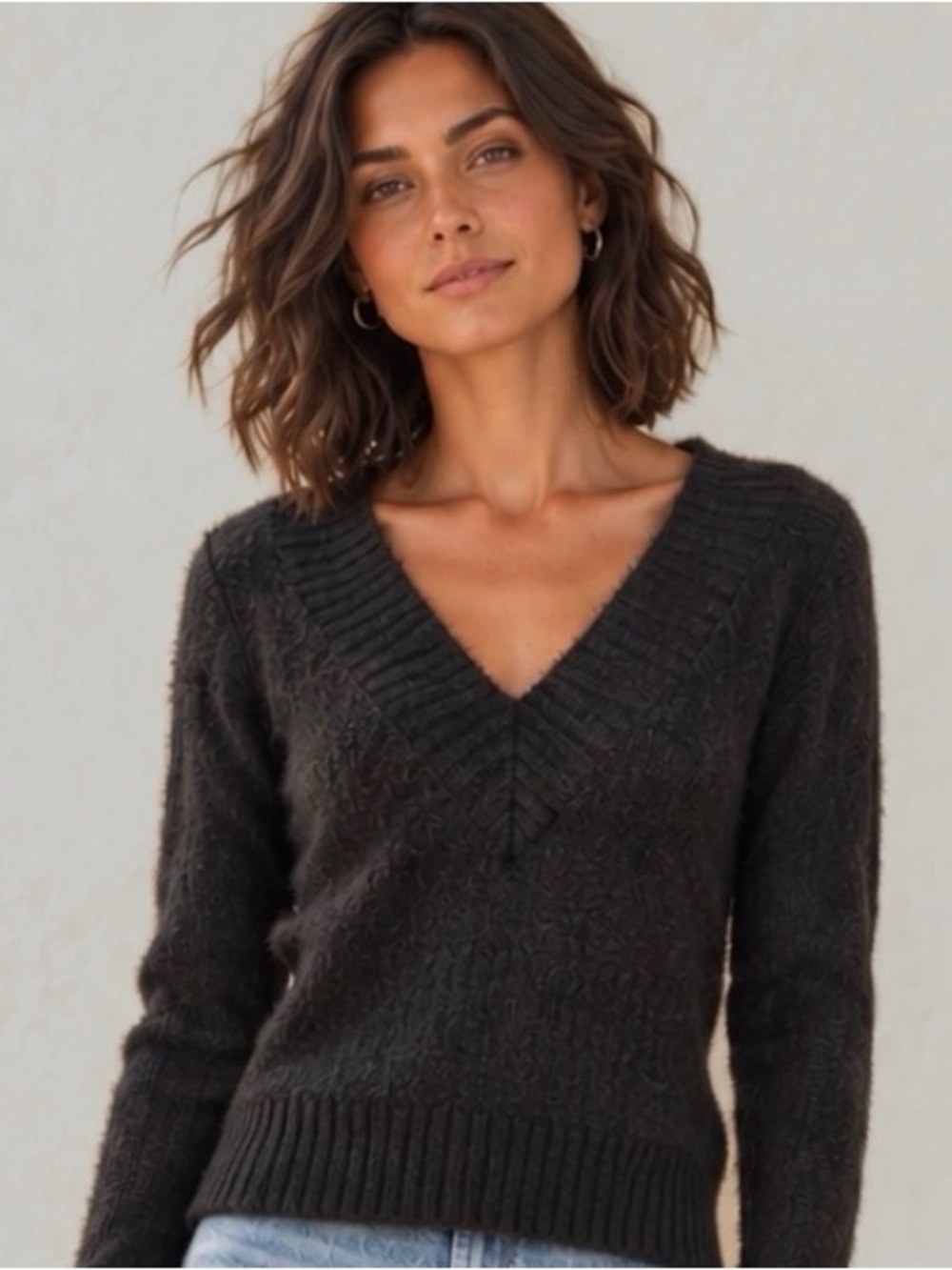 H&M Black V-Neck Cropped Sweater